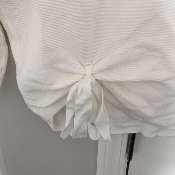 NWT lightweight turtleneck sweater - Picture 3 of 5